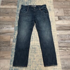 Express women’s Deep Indigo Straight Jeans says size 6 but run big